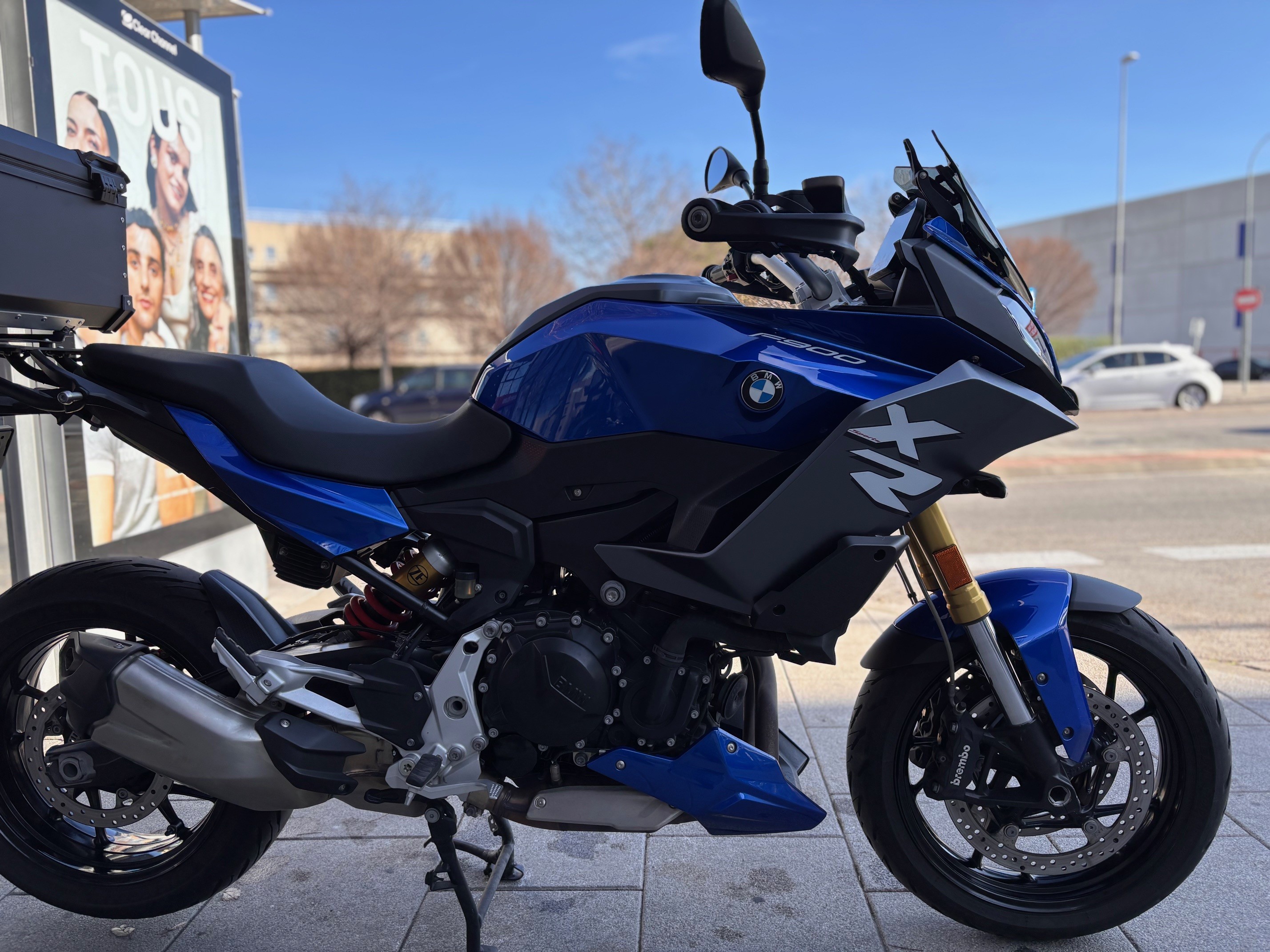 BMW F 900 XR AÑO 2022 CON 16.095 KM.