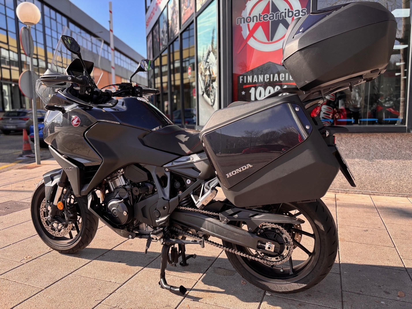 HONDA NT 1100 DCT AÑO 2022 CON 9.304 KM.