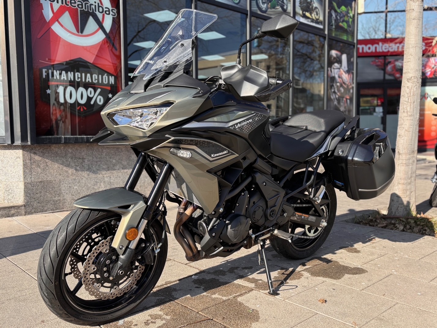 KAWASAKI VERSYS 650 TOURER AÑO 2023...