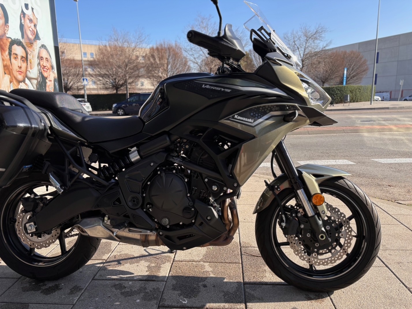 KAWASAKI VERSYS 650 TOURER AÑO 2023...