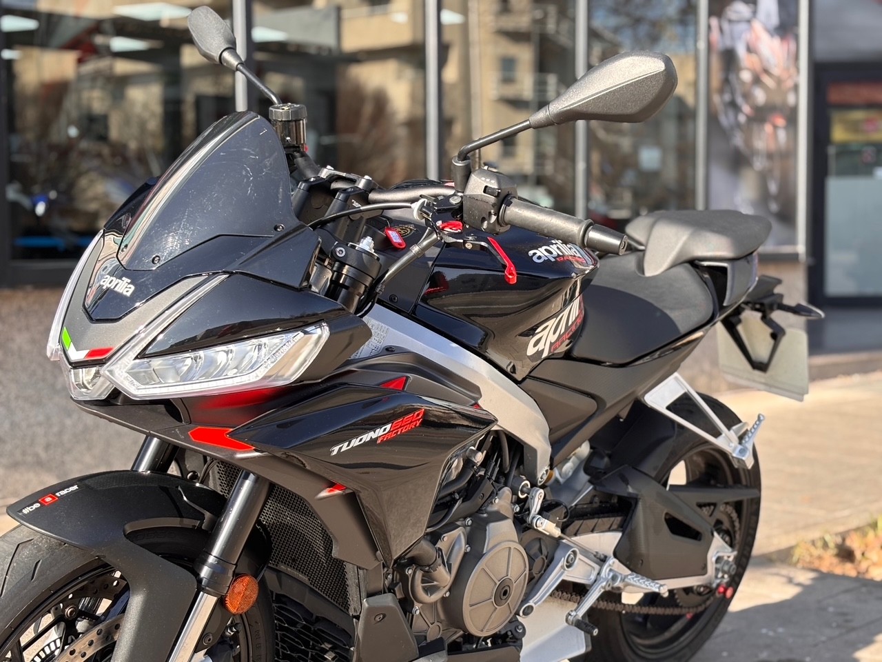 APRILIA TUONO 660 FACTORY AÑO 2022...