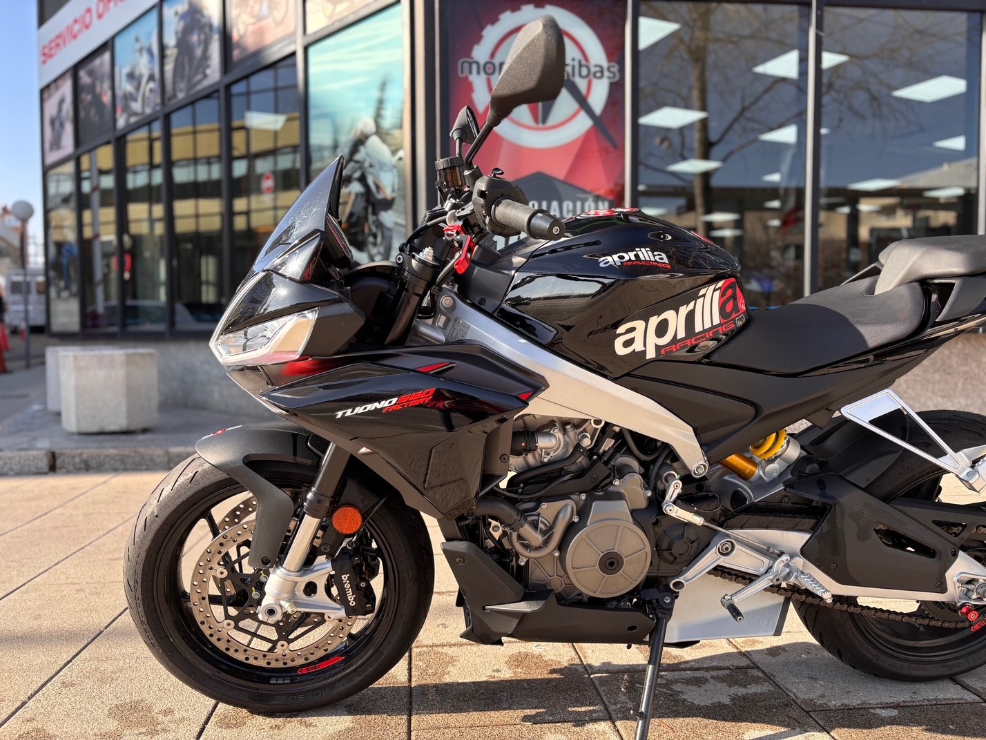 APRILIA TUONO 660 FACTORY AÑO 2022...