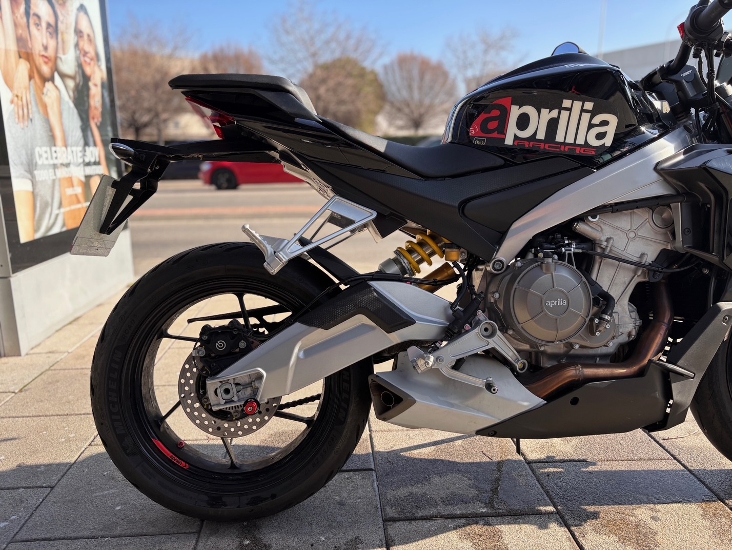 APRILIA TUONO 660 FACTORY AÑO 2022...