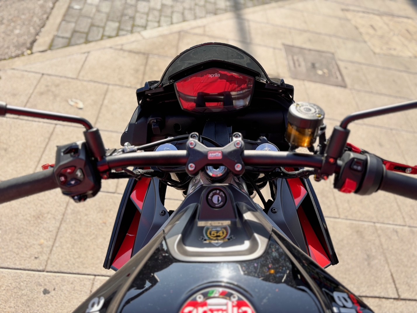 APRILIA TUONO 660 FACTORY AÑO 2022...