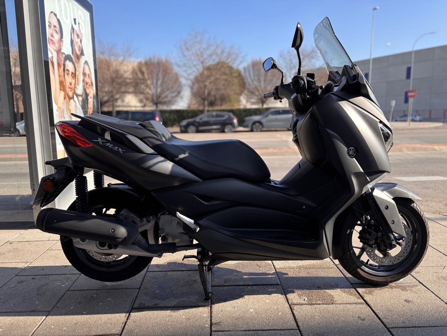 YAMAHA X-MAX 125 AÑO 2019 CON 25.244 KM.