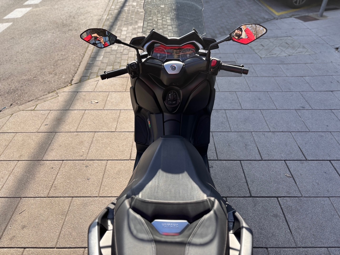YAMAHA X-MAX 125 AÑO 2019 CON 25.244 KM.