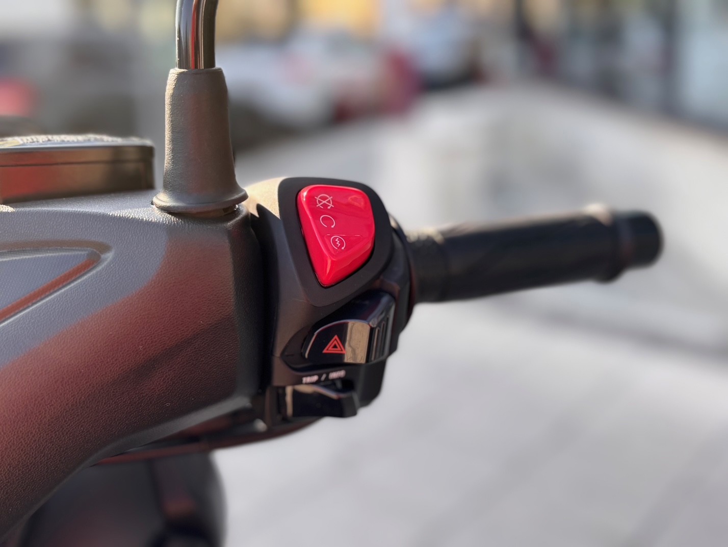 YAMAHA X-MAX 125 AÑO 2019 CON 25.244 KM.