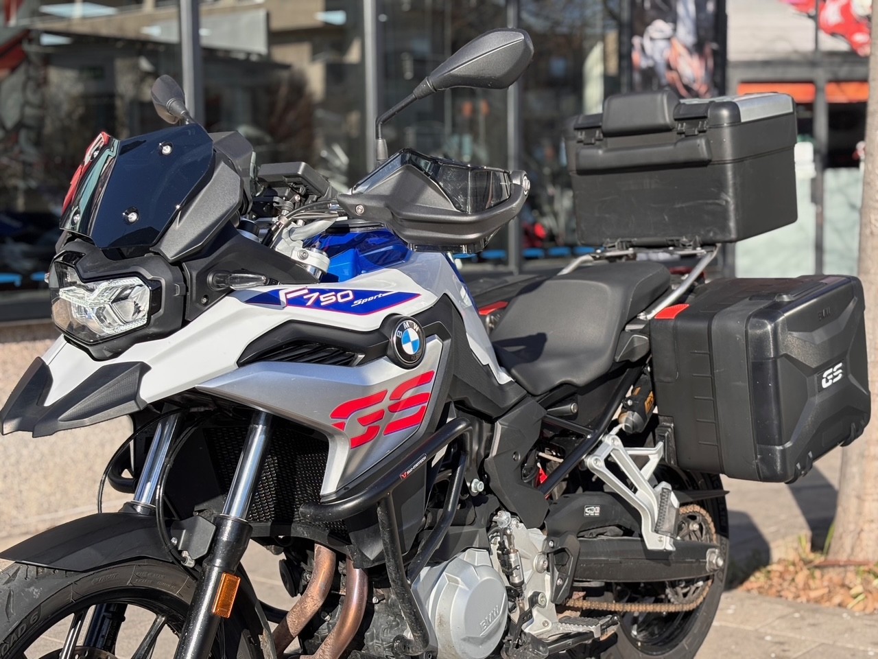 BMW F 750 GS AÑO 2022 CON 18.550 KM.