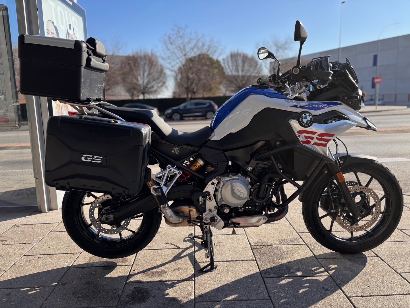 BMW F 750 GS AÑO 2022 CON 18.550 KM.