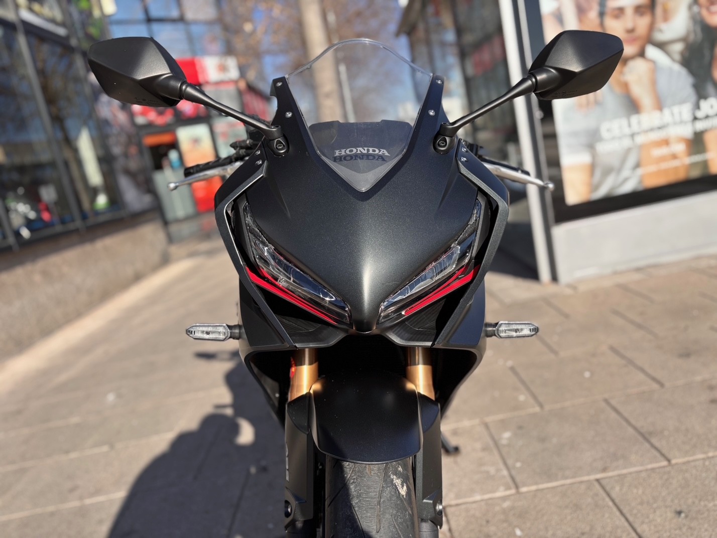 HONDA CBR 650 R AÑO 2019 CON 7.189 KM.