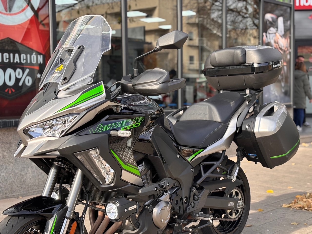 KAWASAKI VERSYS 1000 SE GRAND TOURER...