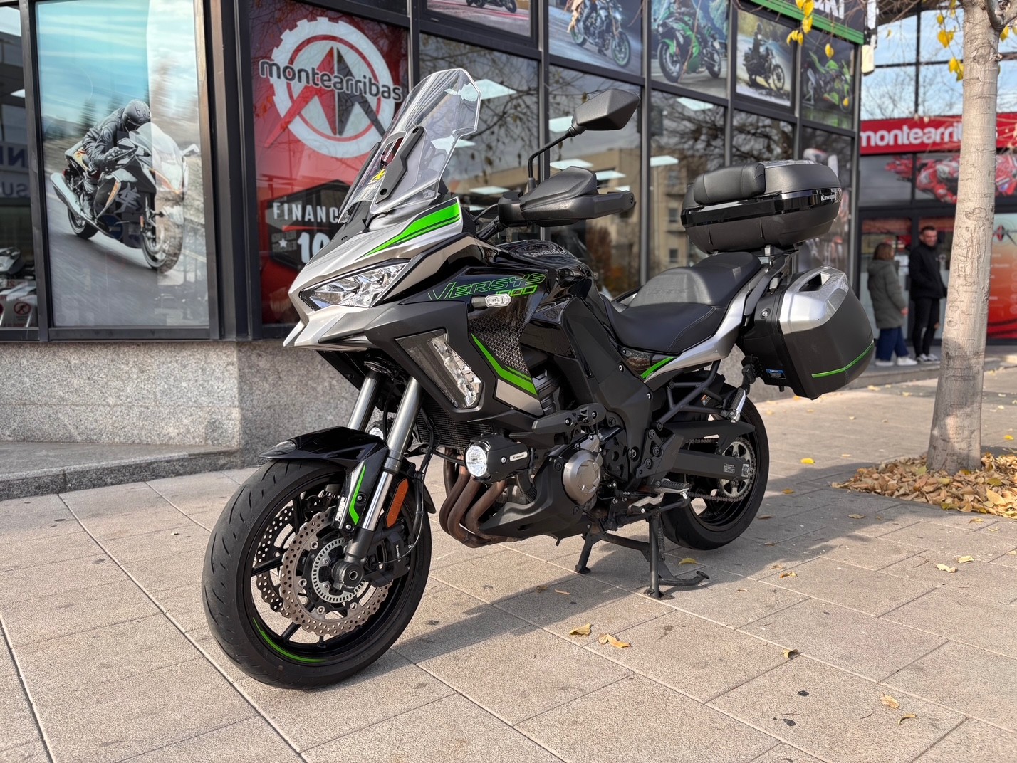KAWASAKI VERSYS 1000 SE GRAND TOURER...