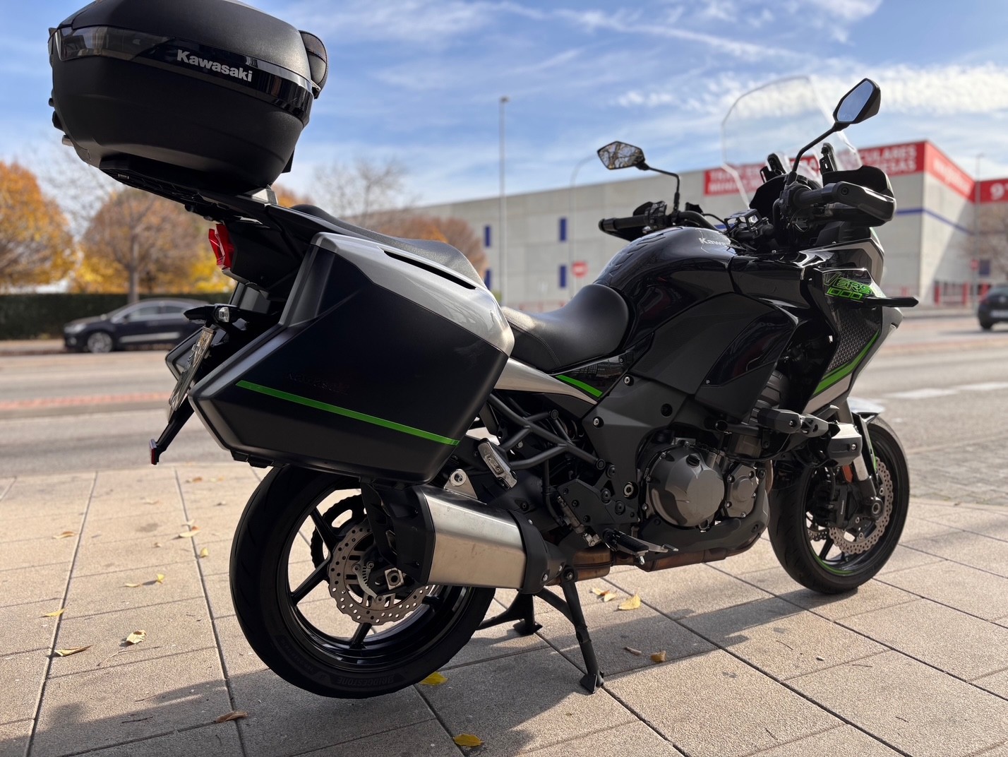 KAWASAKI VERSYS 1000 SE GRAND TOURER...