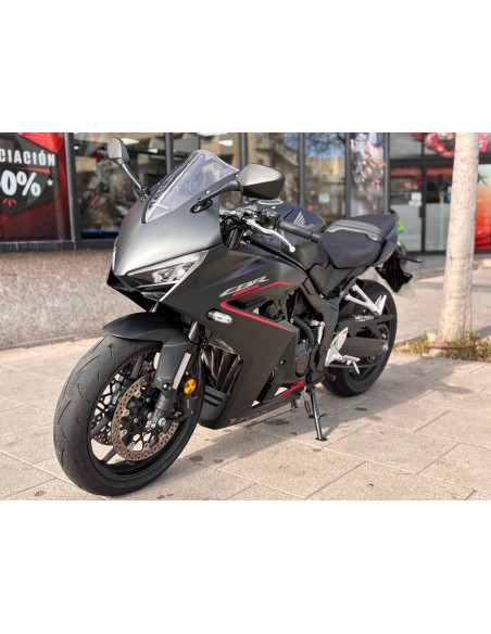 HONDA CBR 650 R AÑO 2025 CON 426 KM.