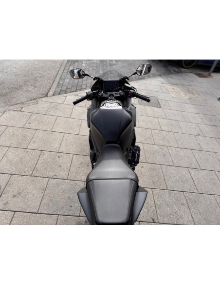 HONDA CBR 650 R AÑO 2025 CON 426 KM.