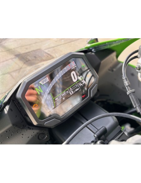 KAWASAKI NINJA ZX-6R AÑO 2025 CON 4.406 KM.