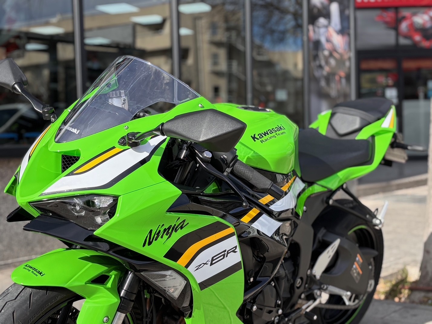 KAWASAKI NINJA ZX-6R AÑO 2025 CON...