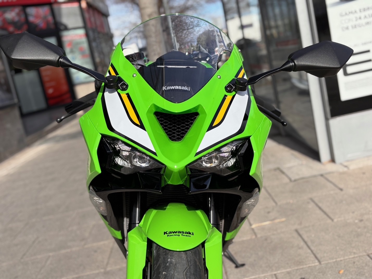 KAWASAKI NINJA ZX-6R AÑO 2025 CON...