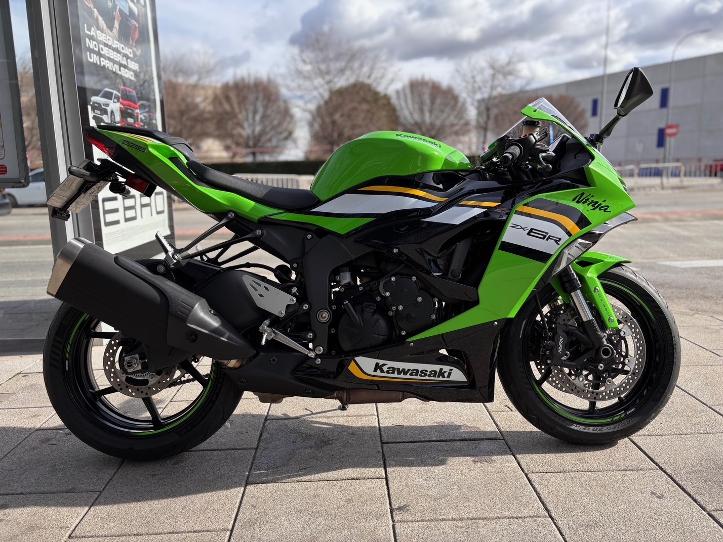 KAWASAKI NINJA ZX-6R AÑO 2025 CON...