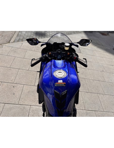 YAMAHA YZF690- U AÑO 2024 CON 9.425 KM.
