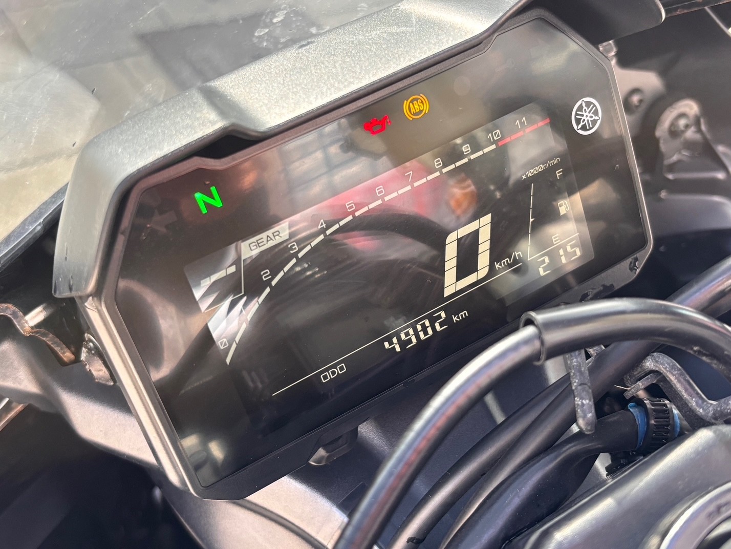 YAMAHA YZF690-U AÑO 2022 CON 4.902 KM.