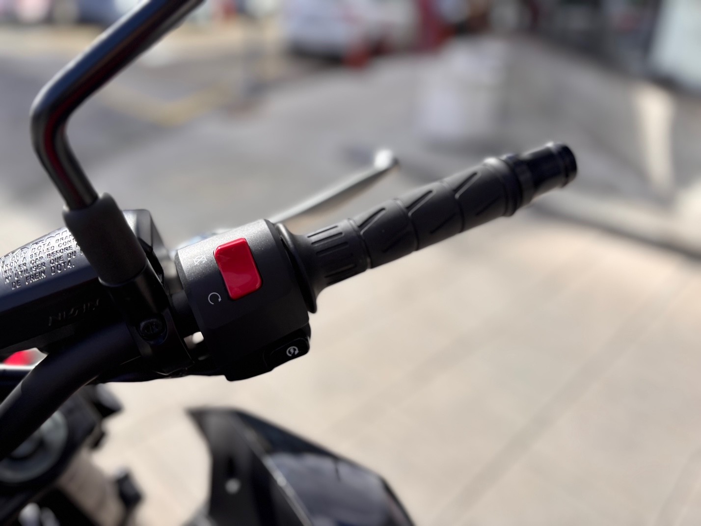 KAWASAKI Z 900 A2 AÑO 2024 CON 7.364 KM.