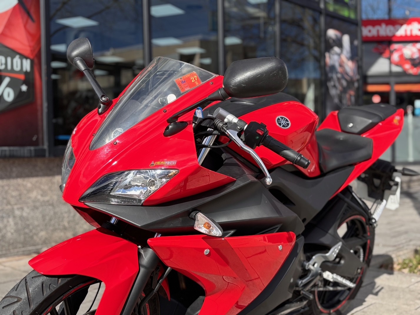 YAMAHA YZF R 125 AÑO 2009 CON 27.416 KM.