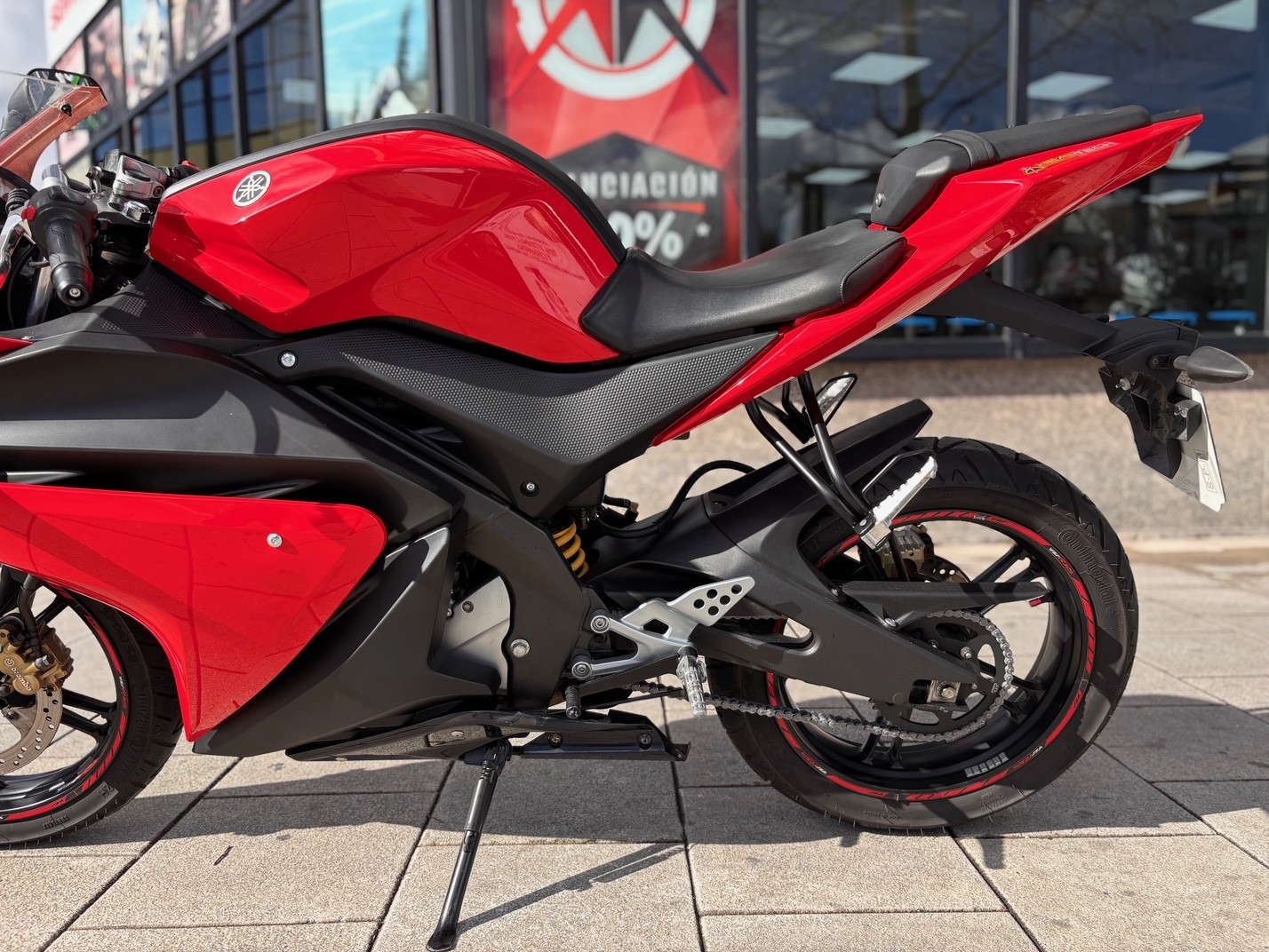 YAMAHA YZF R 125 AÑO 2009 CON 27.416 KM.