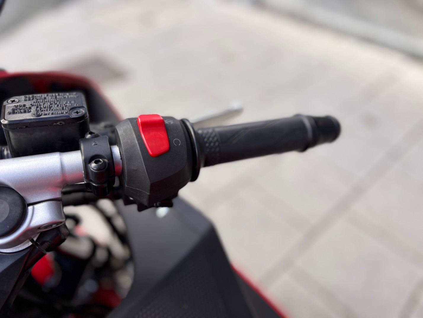 YAMAHA YZF R 125 AÑO 2009 CON 27.416 KM.