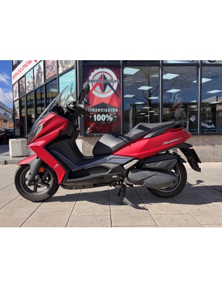KYMCO SUPERDINK 350 AÑO 2018 CON 3.381 KM.