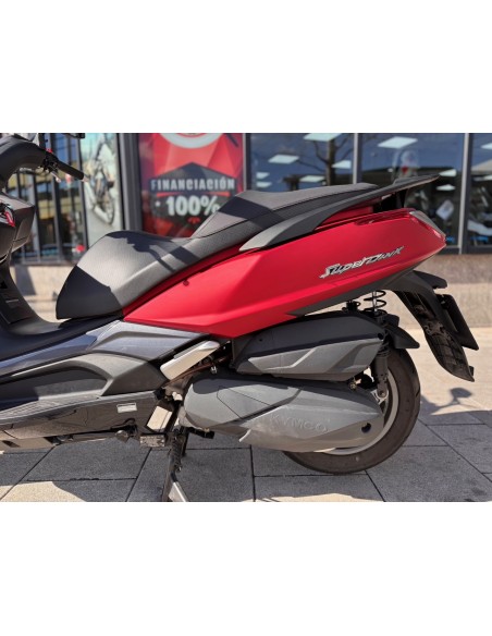 KYMCO SUPERDINK 350 AÑO 2018 CON 3.381 KM.