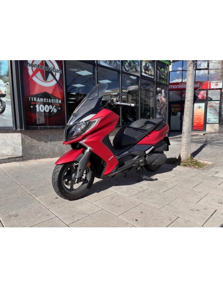 KYMCO SUPERDINK 350 AÑO 2018 CON 3.381 KM.