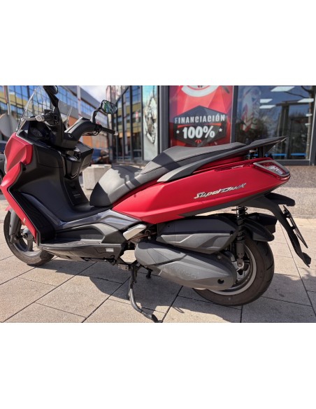 KYMCO SUPERDINK 350 AÑO 2018 CON 3.381 KM.
