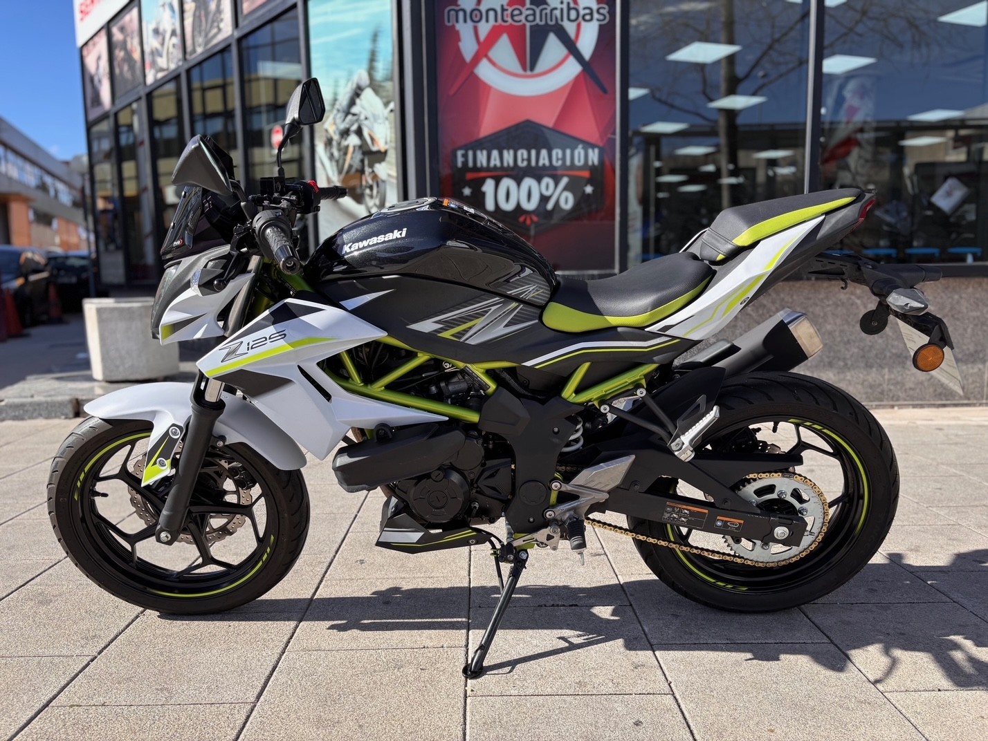 KAWASAKI Z 125 AÑO 2021 CON 14.752 KM.