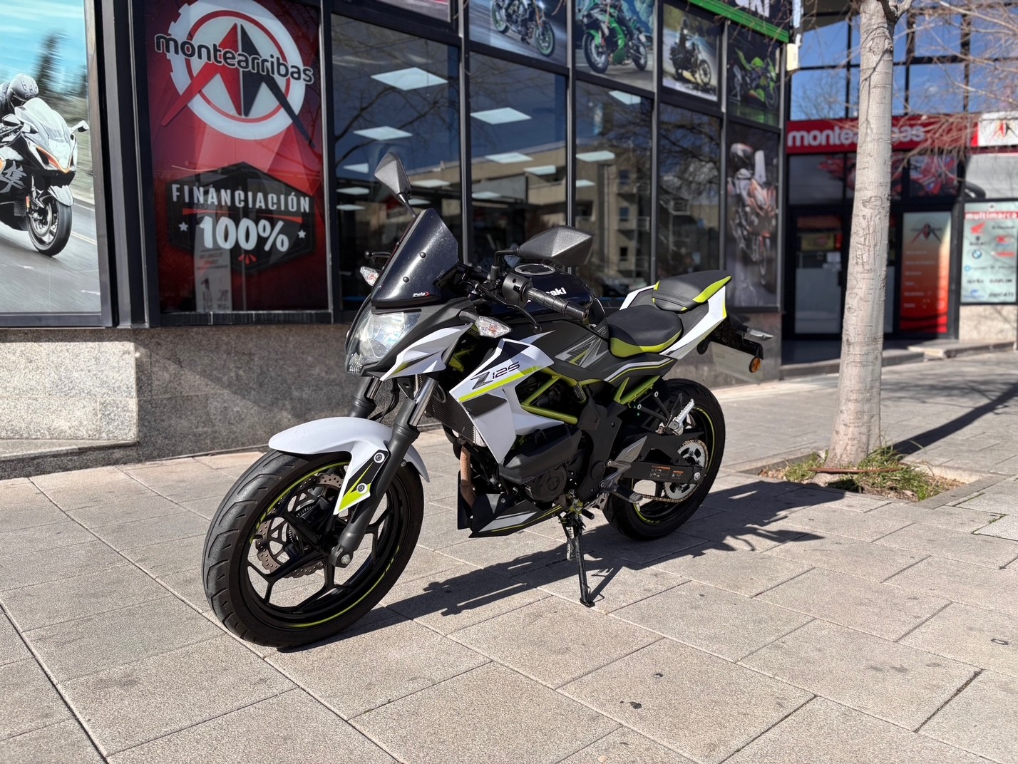 KAWASAKI Z 125 AÑO 2021 CON 14.752 KM.