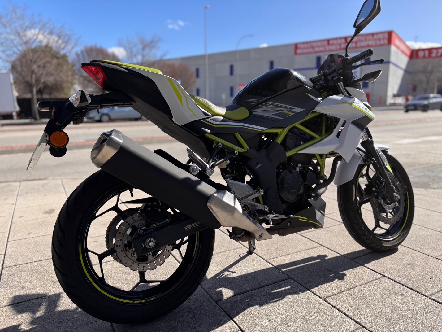 KAWASAKI Z 125 AÑO 2021 CON 14.752 KM.