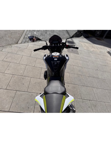 KAWASAKI Z 125 AÑO 2021 CON 14.752 KM.