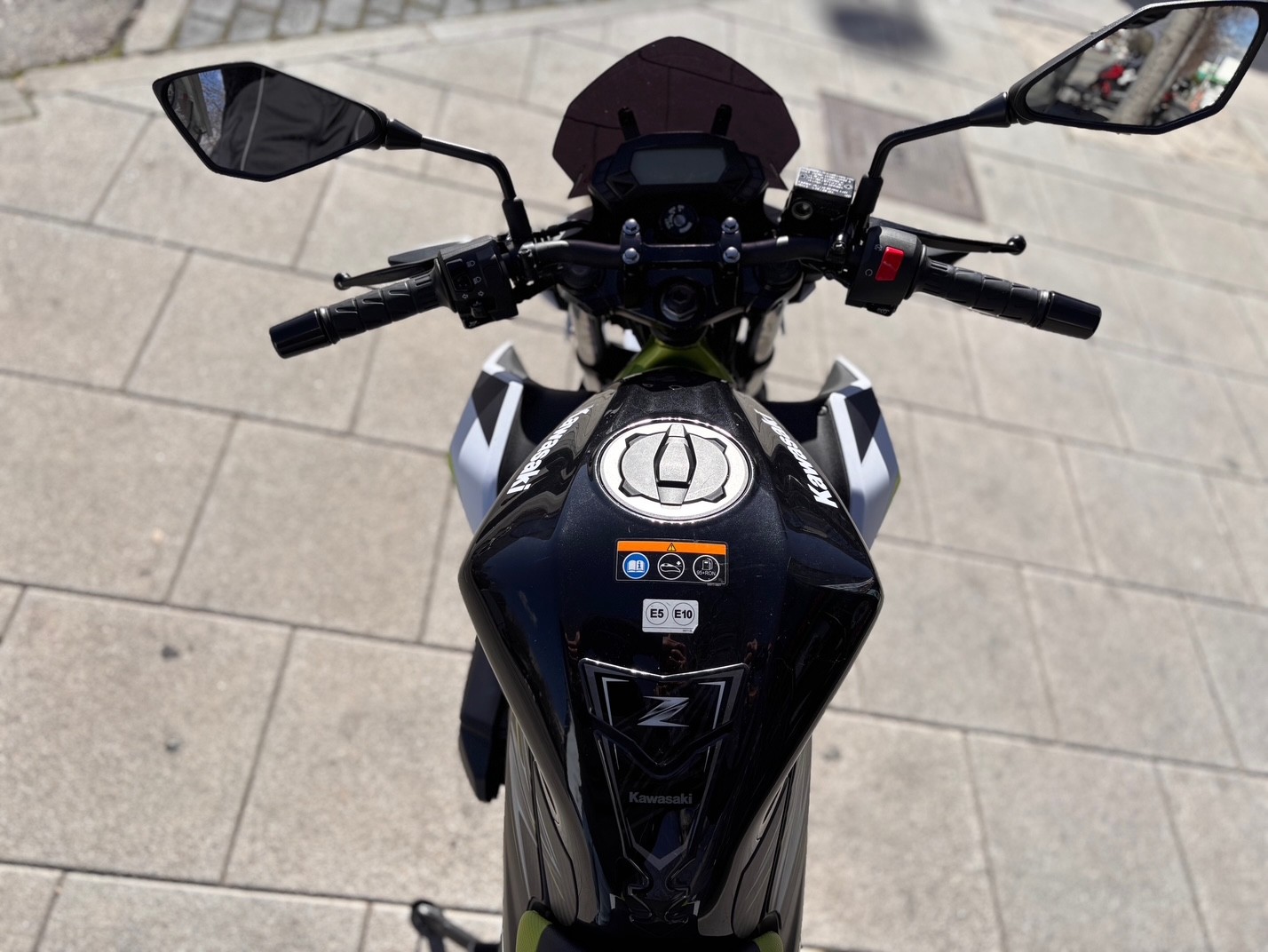 KAWASAKI Z 125 AÑO 2021 CON 14.752 KM.