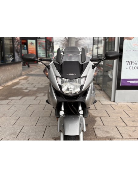 HONDA NT 700 DEUVILLE ABS AÑO 2012 CON 72.536 KM.