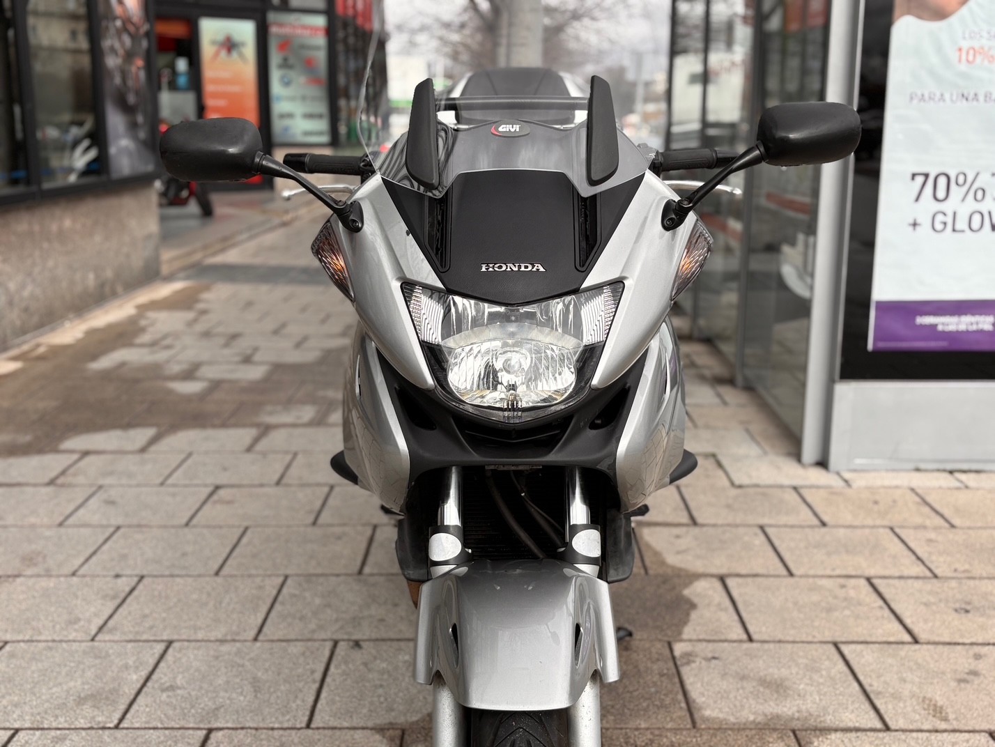 HONDA NT 700 DEUVILLE ABS AÑO 2012...