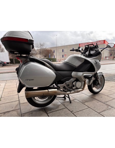 HONDA NT 700 DEUVILLE ABS AÑO 2012 CON 72.536 KM.