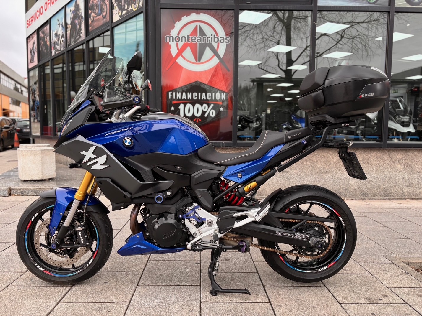 BMW F 900 XR AÑO 2022 CON 9.010 KM.