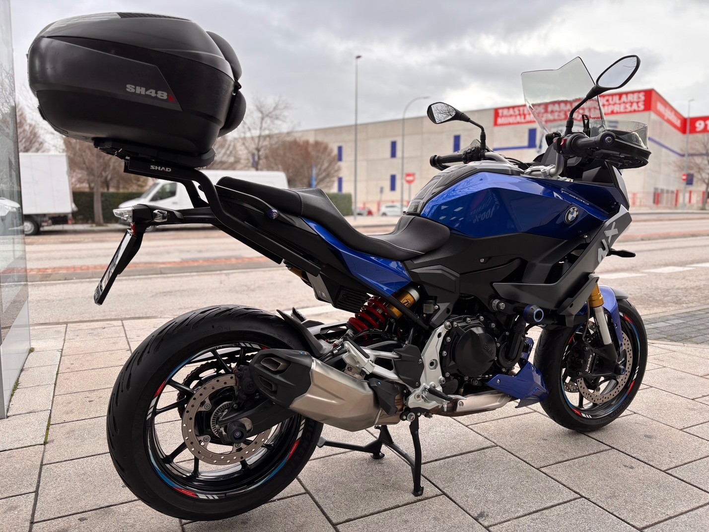 BMW F 900 XR AÑO 2022 CON 9.010 KM.