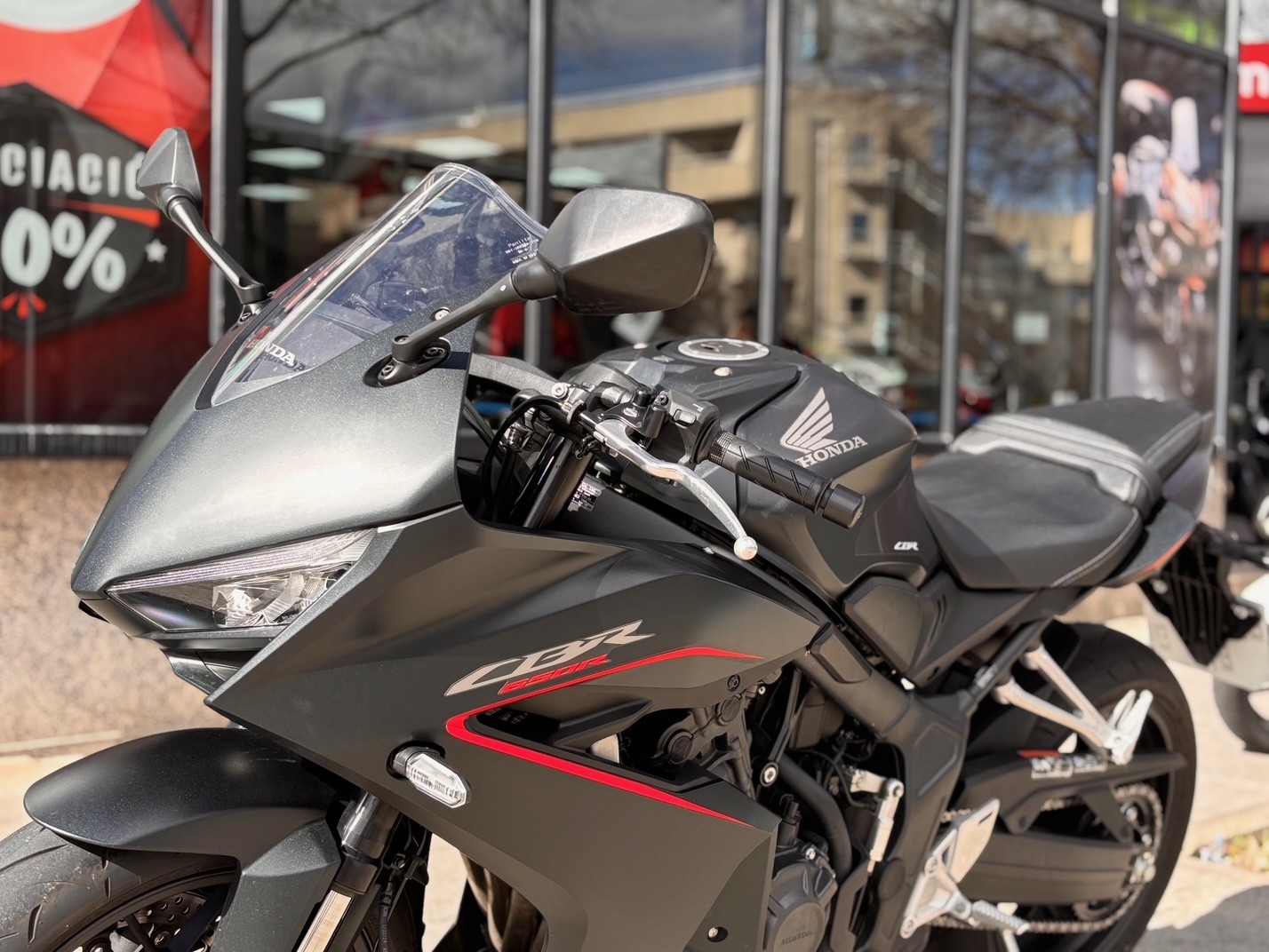 HONDA CBR 650 R AÑO 2024 CON 4.763 KM.