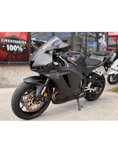 HONDA CBR 600 RR AÑO 2025 CON 2.630 KM.