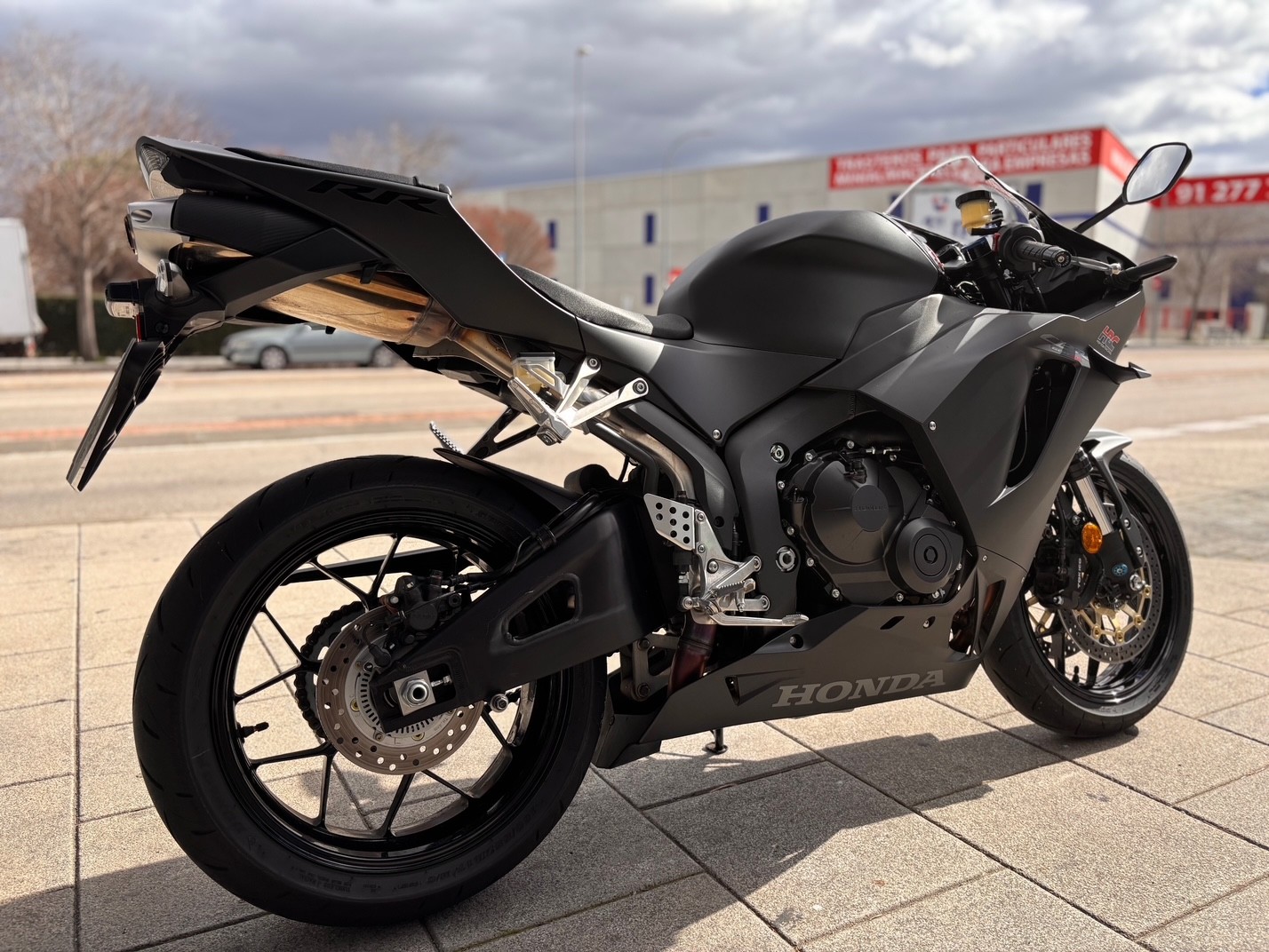 HONDA CBR 600 RR AÑO 2025 CON 2.630 KM.