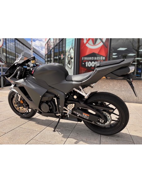 HONDA CBR 600 RR AÑO 2025 CON 2.630 KM.