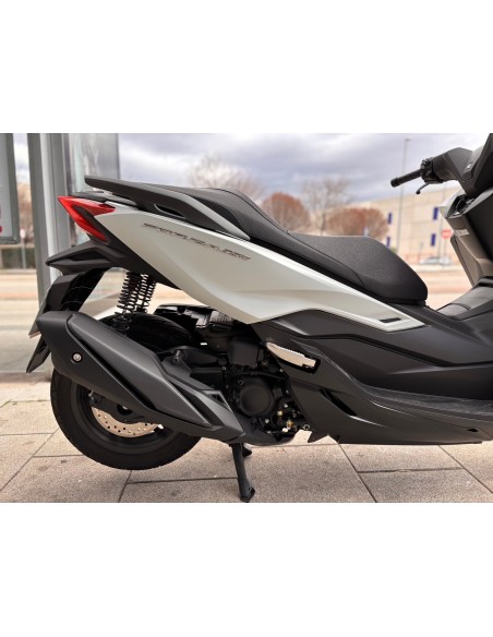 HONDA FORZA 350 AÑO 2025 CON 675 KM.
