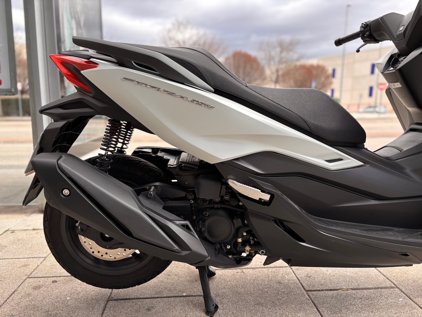 HONDA FORZA 350 AÑO 2025 CON 675 KM.