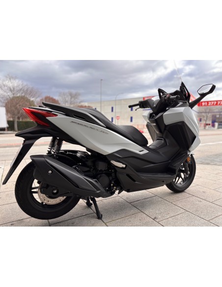 HONDA FORZA 350 AÑO 2025 CON 675 KM.